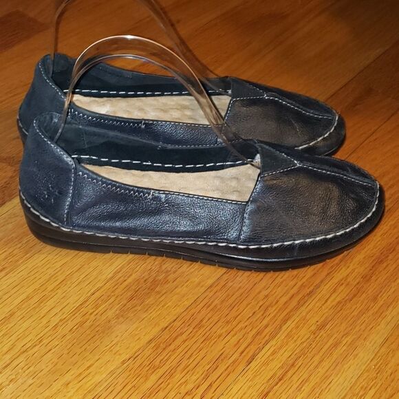 Naturalizer Black Leather flats - Picture 1 of 9